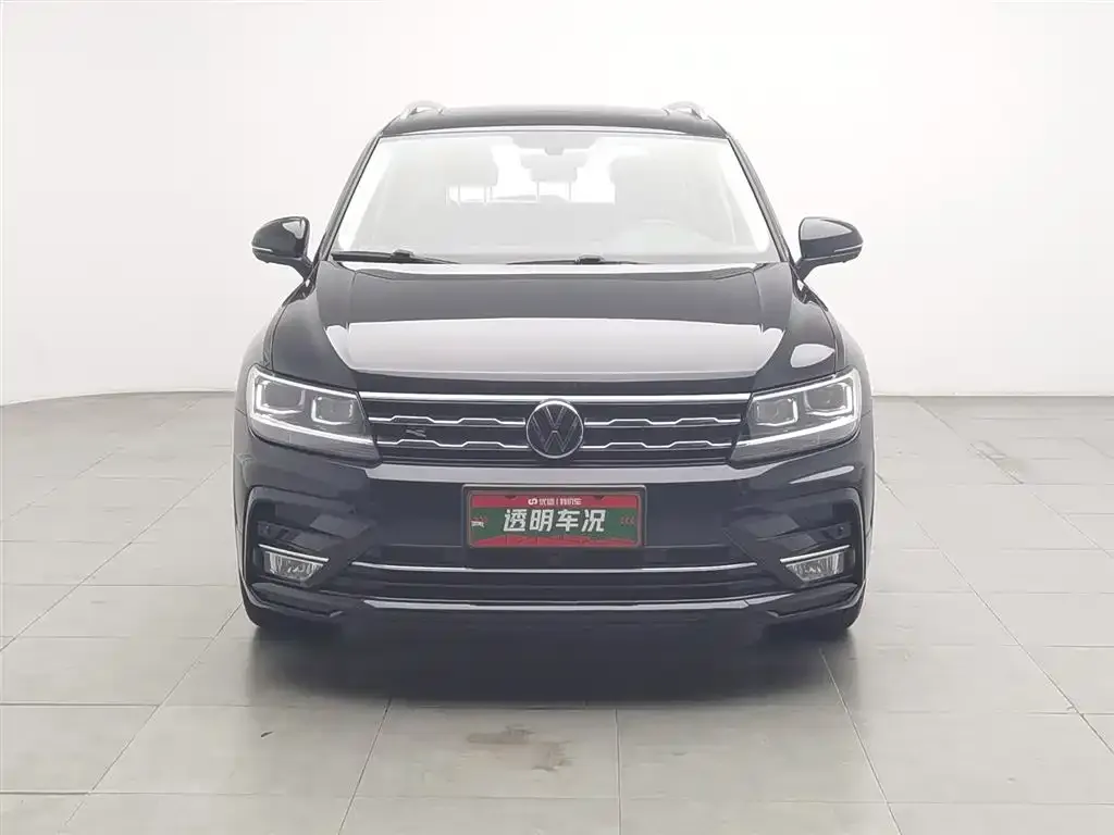 Volkswagen Tiguan L — фото 4