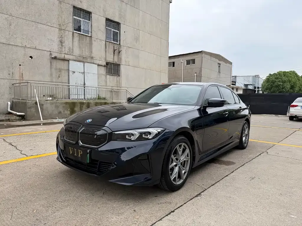 BMW i3 — фото 1