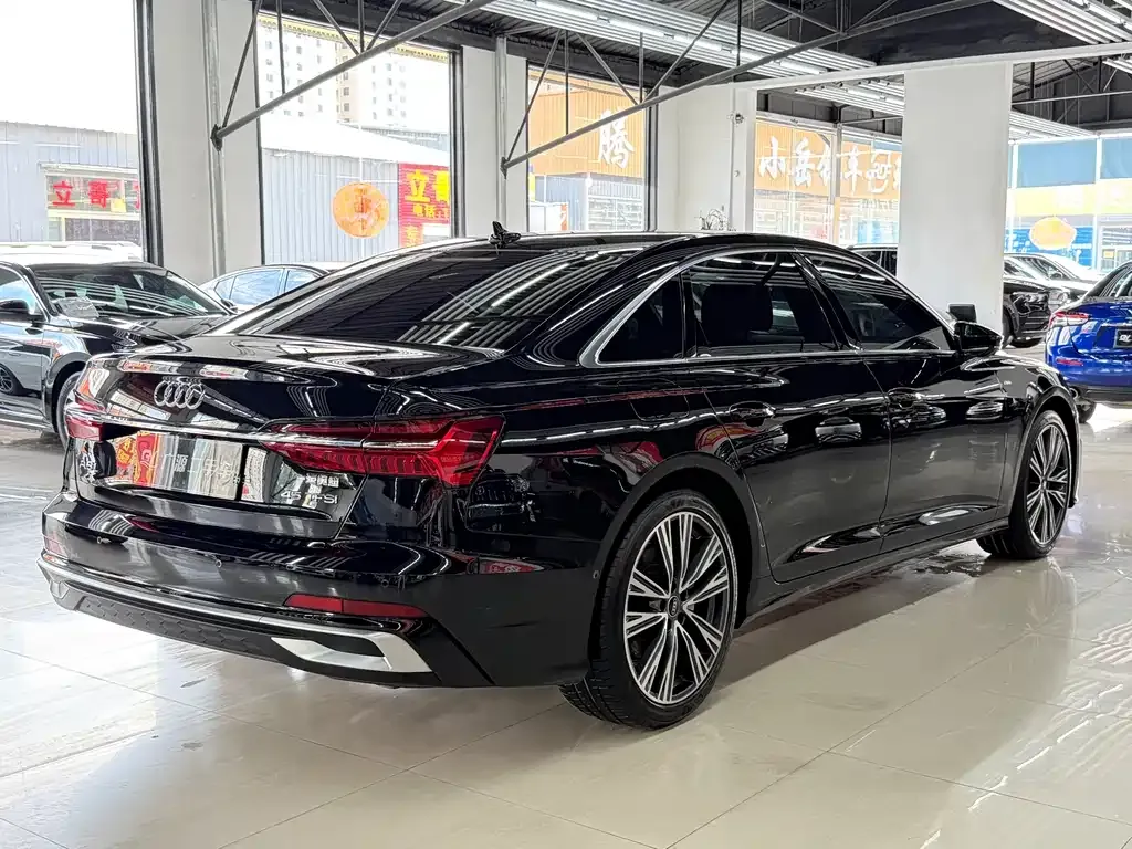 Audi A6L — фото 5