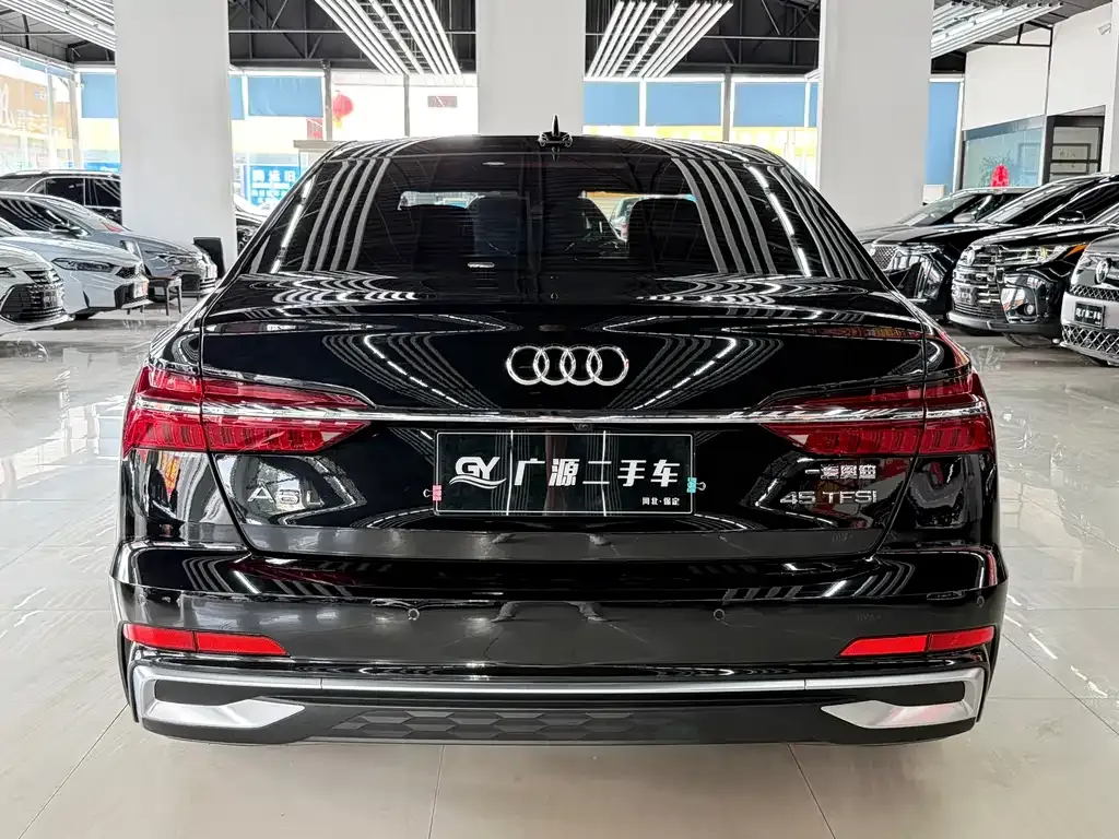 Audi A6L — фото 2