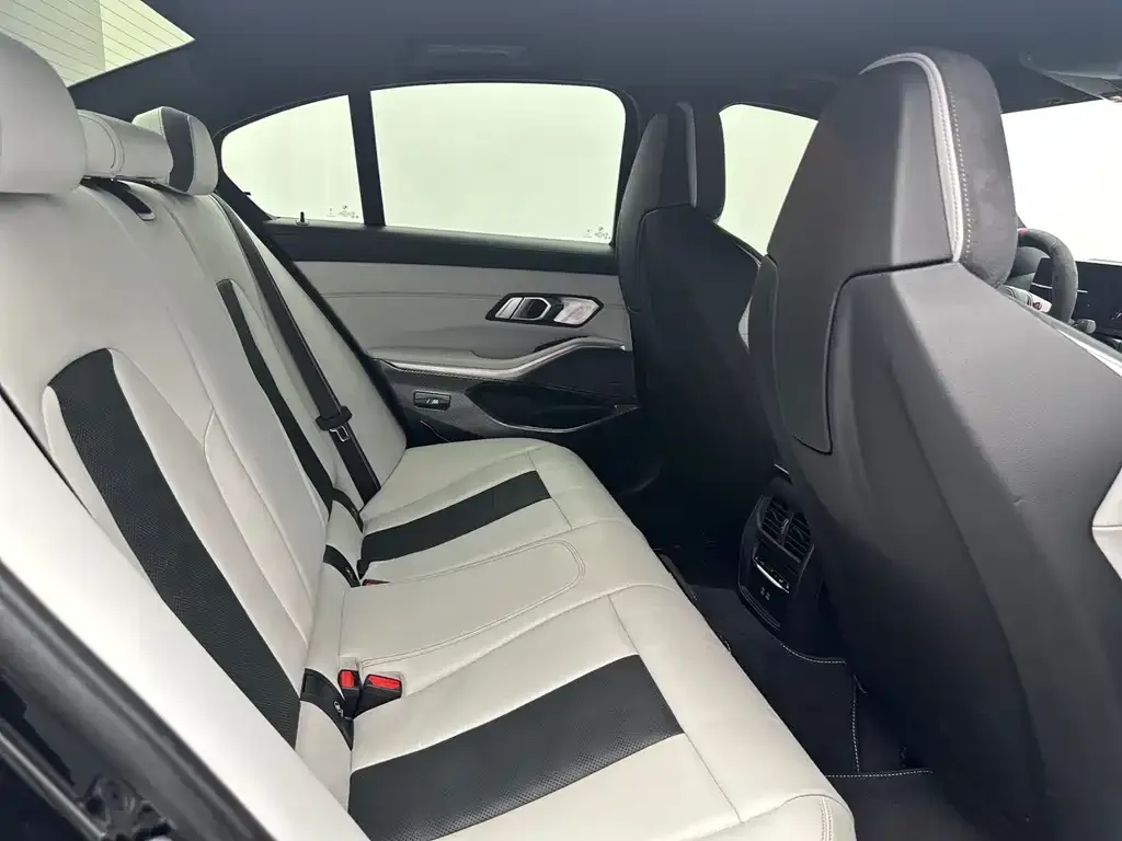 BMW M3 2024 из CN, фото 8