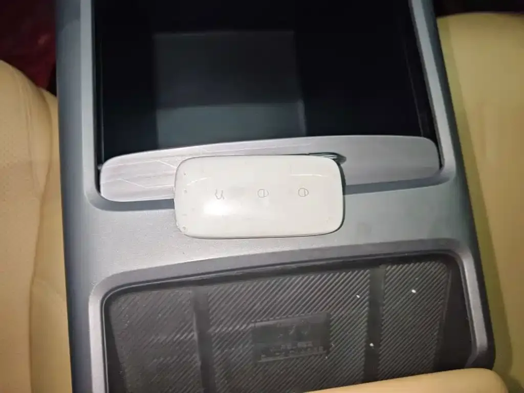 Geely Galaxy L6 2024 из CN, фото 3
