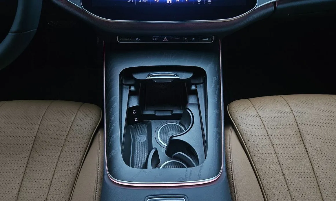 Mercedes-Benz E-Class 2025 из KR, фото 5
