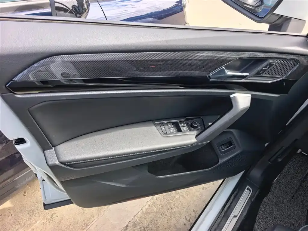 Volkswagen Tayron X 2021 из CN, фото 4