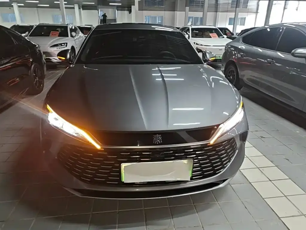 BYD Qin L — фото 8
