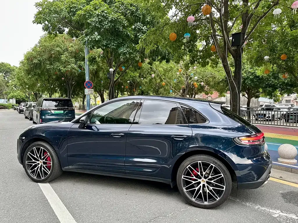Porsche Macan — фото 10