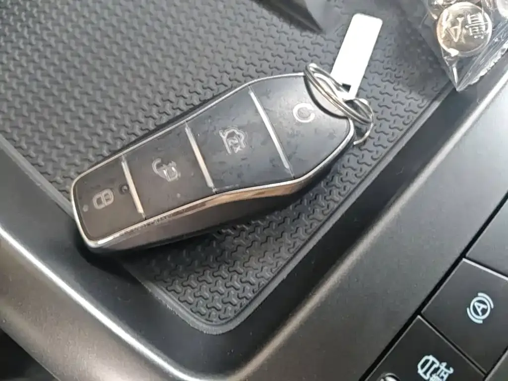 BYD Qin PLUS — фото 10