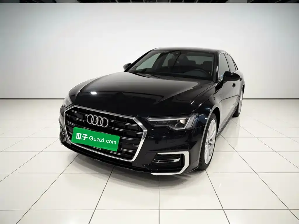 Audi A6L — фото 1