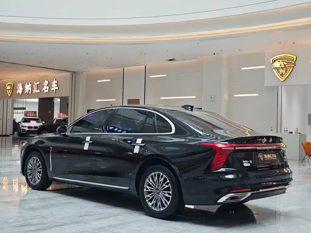 Hongqi H5 — фото 3