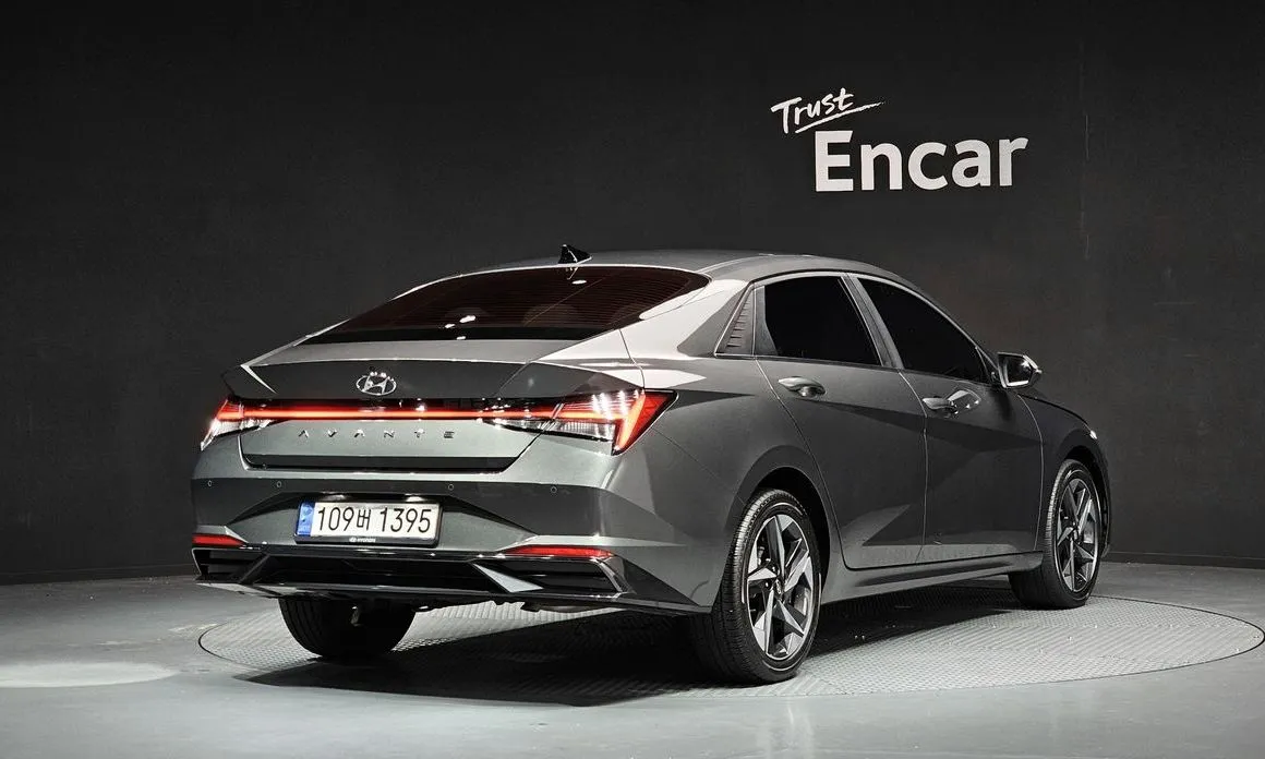 Hyundai AVANTE — фото 2