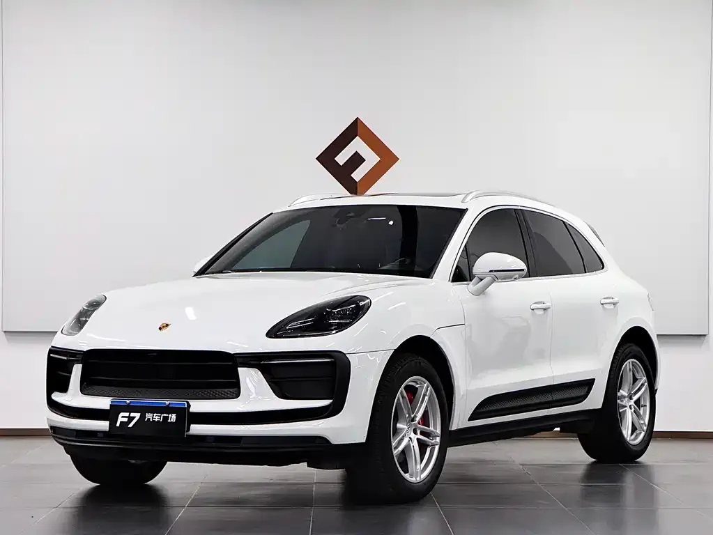 Porsche Macan — фото 1