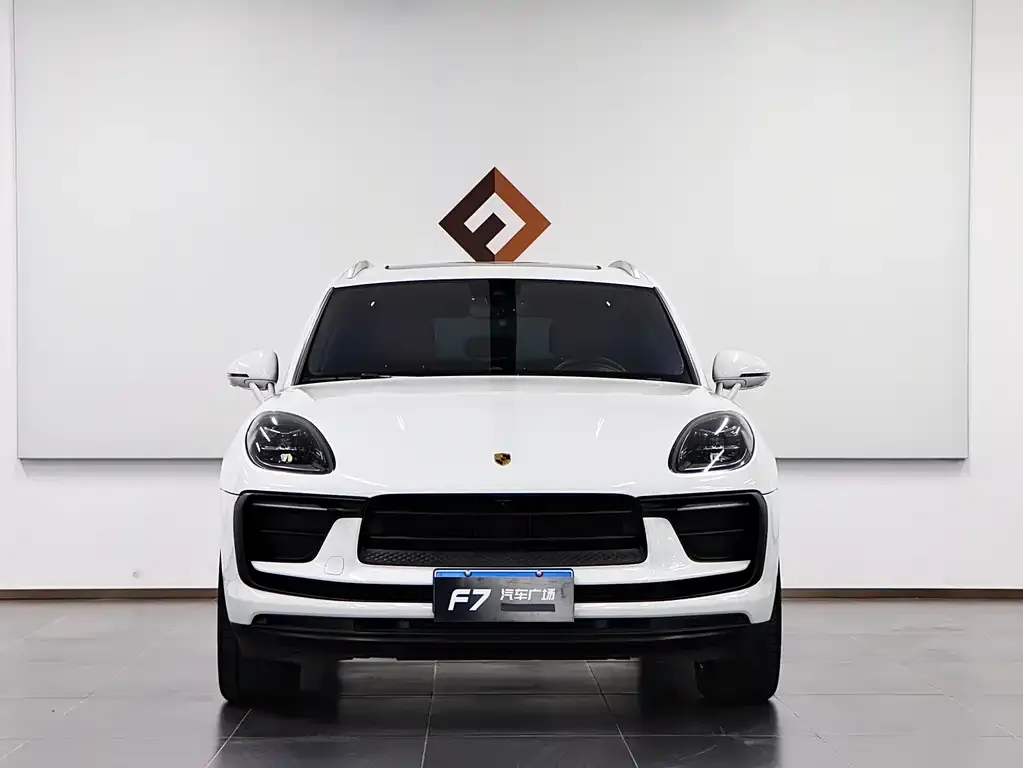 Porsche Macan — фото 10
