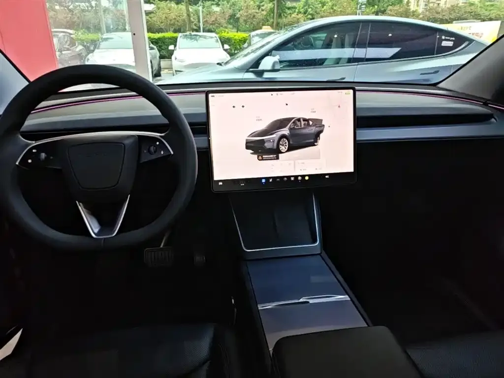 Tesla Model Y — фото 4