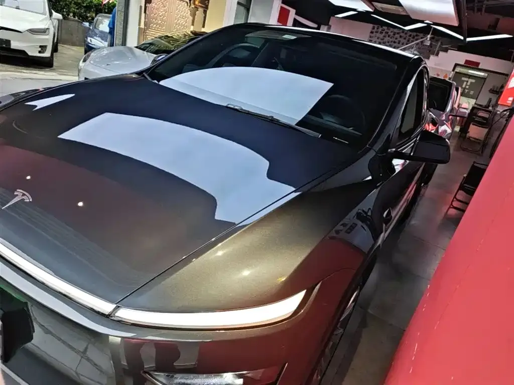 Tesla Model Y — фото 2