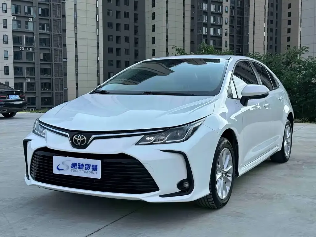 Toyota Corolla — фото 1