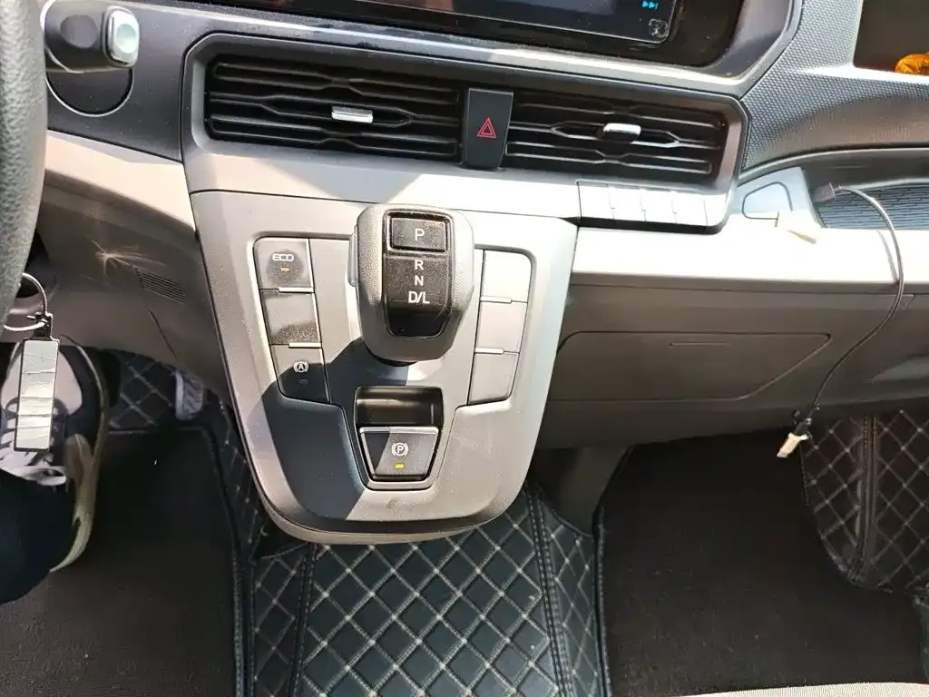 Ford Transit 2023 из CN, фото 3