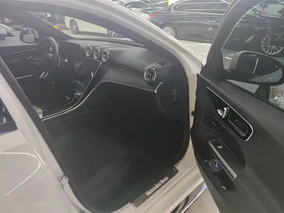 Mercedes-Benz C-Class 2023 из CN, фото 2