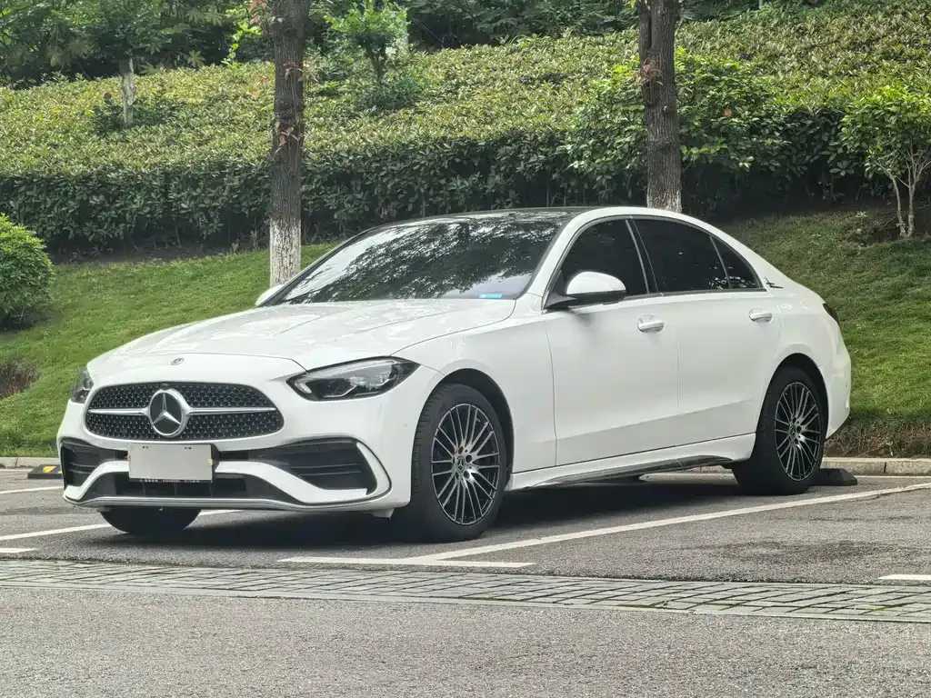Mercedes-Benz C-Class — фото 1