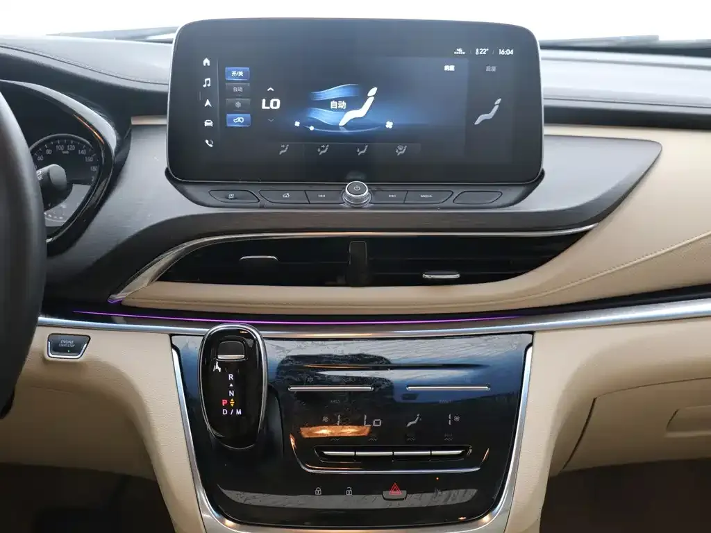Buick GL8 2024 из CN, фото 2