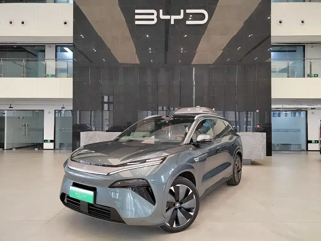 BYD Tang L — фото 1