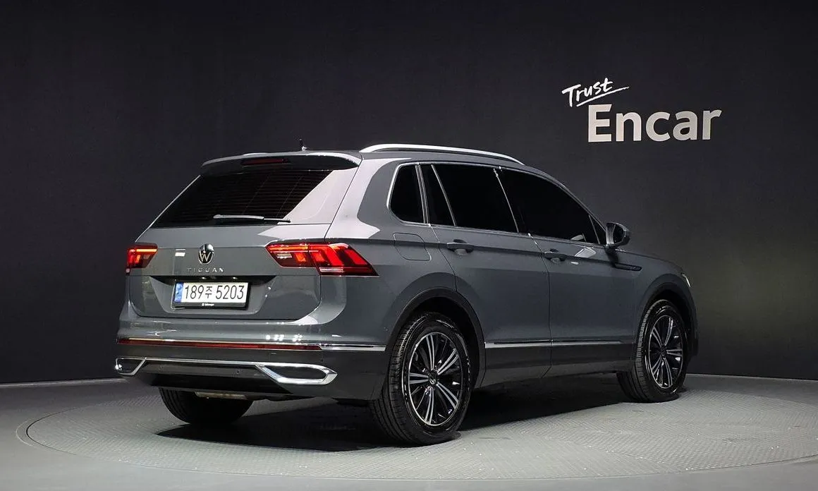 Volkswagen Tiguan — фото 7