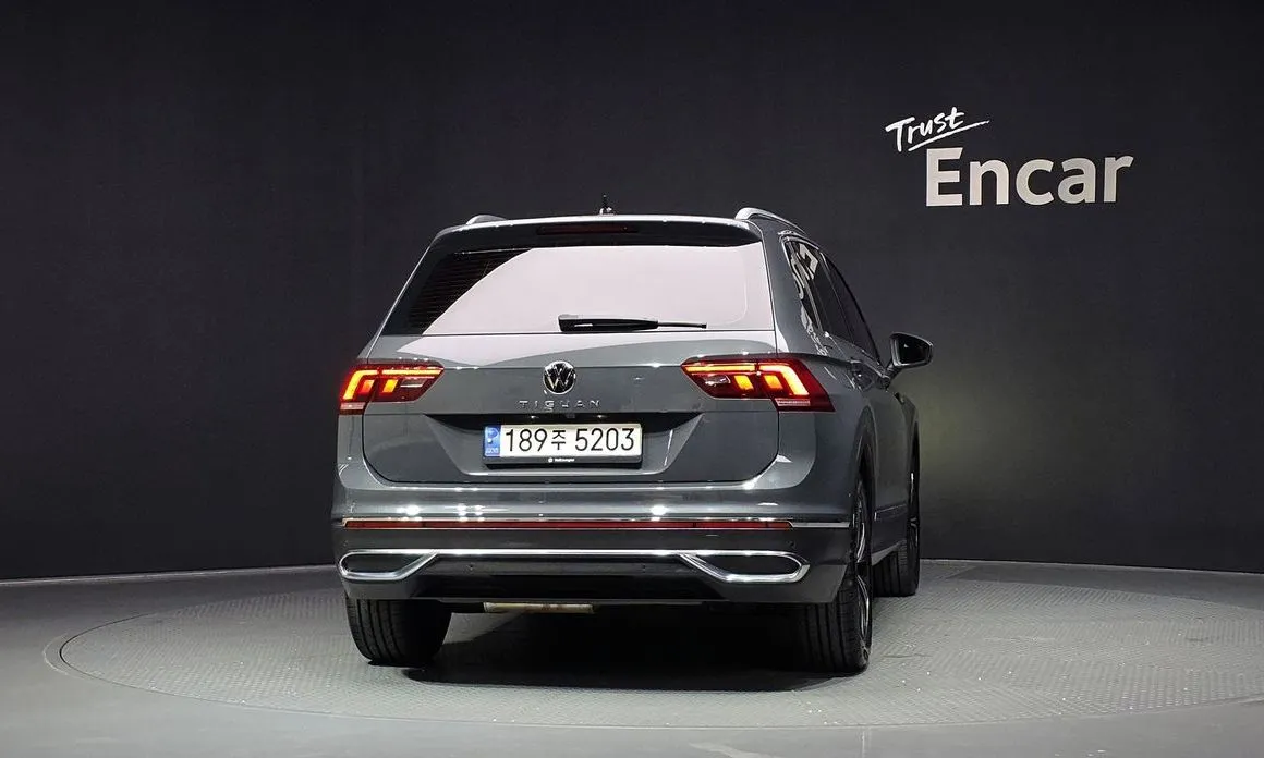 Volkswagen Tiguan — фото 6