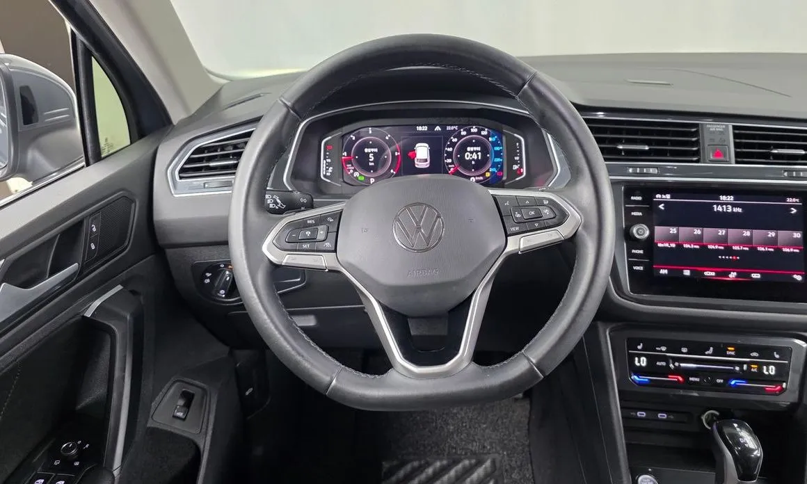 Volkswagen Tiguan — фото 8