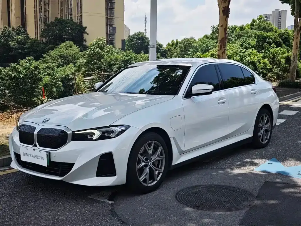 BMW i3 — фото 1