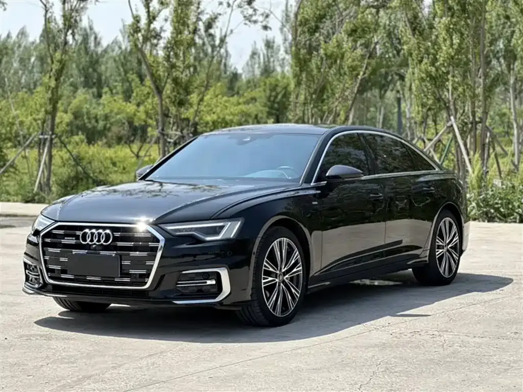 Audi A6L — фото 1