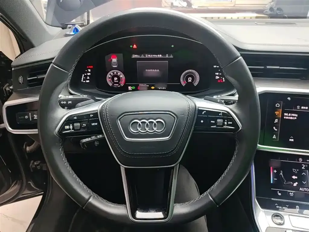 Audi A6L — фото 10