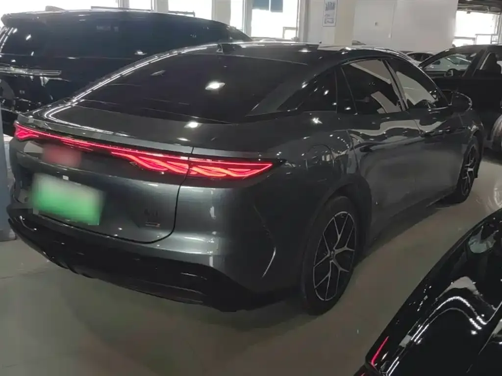 BYD Han L 2025 из CN, фото 3
