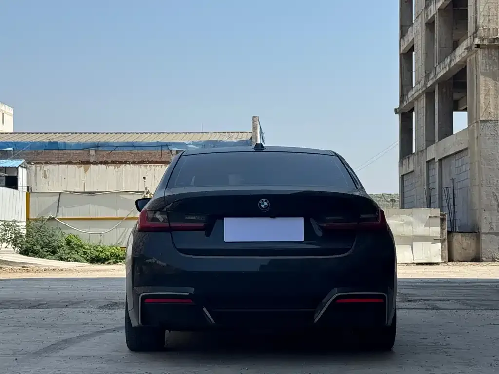 BMW i3 2025 из CN, фото 2