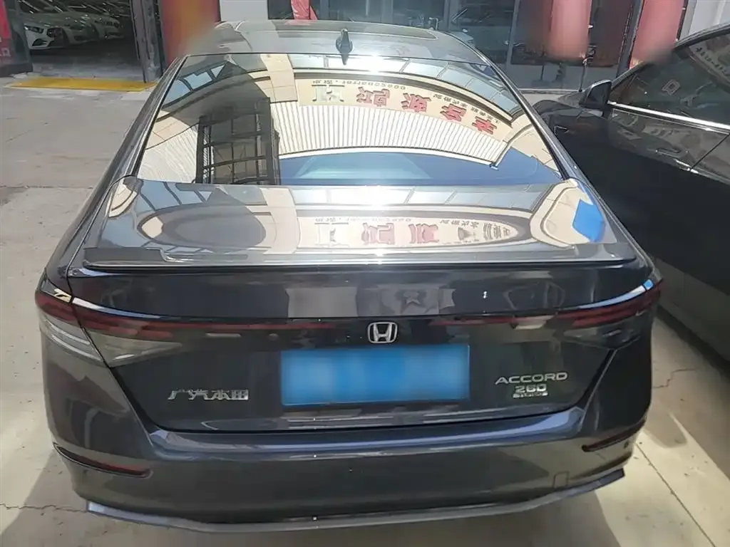 Honda Accord — фото 4