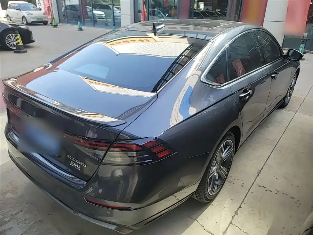Honda Accord — фото 7