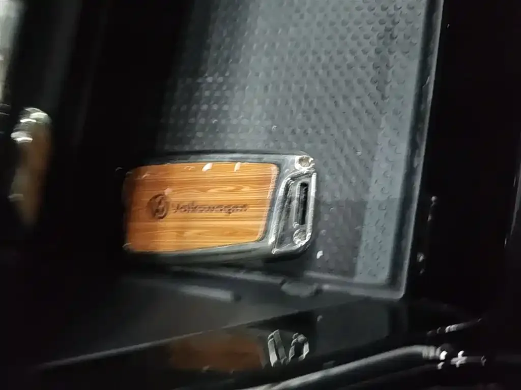 Volkswagen 帕萨特插电混动 — фото 2