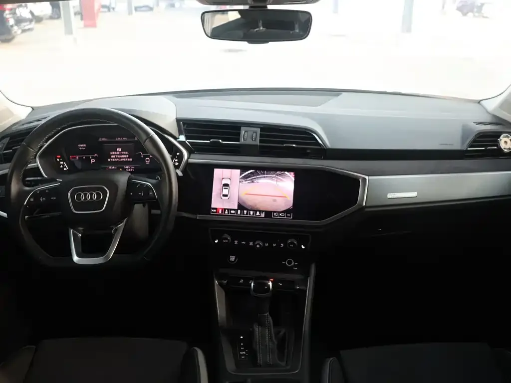 Audi Q3 — фото 2