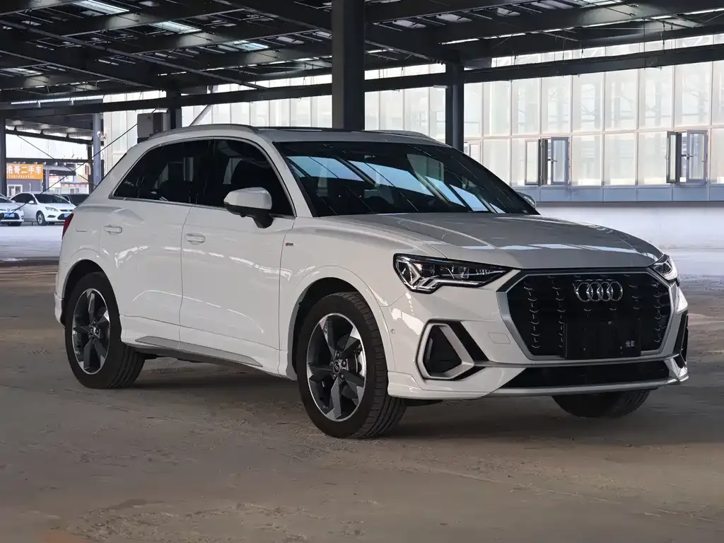 Audi Q3 — фото 7