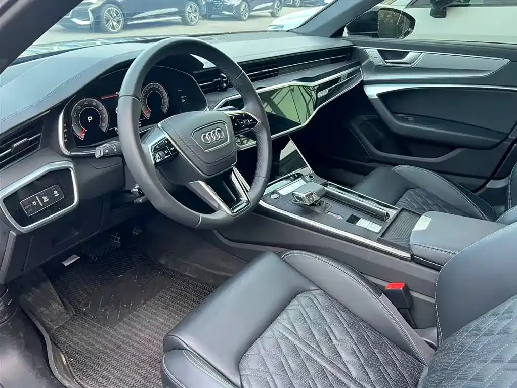 Audi A6L — фото 5