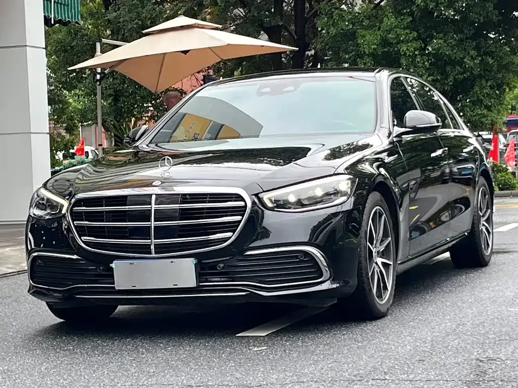 Mercedes-Benz S-Class — фото 1