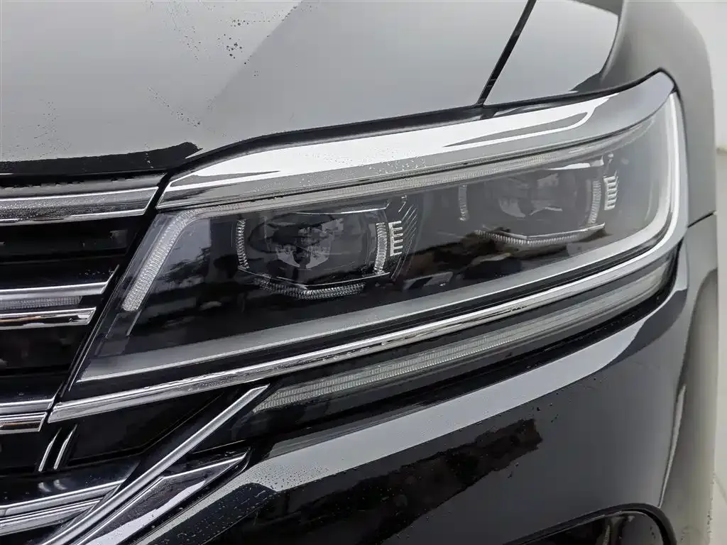 Volkswagen Phideon 2022 из CN, фото 5