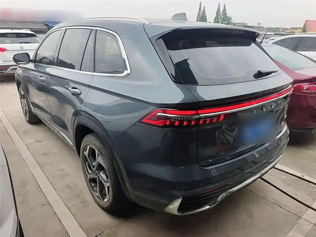 Geely Xingyue L — фото 3