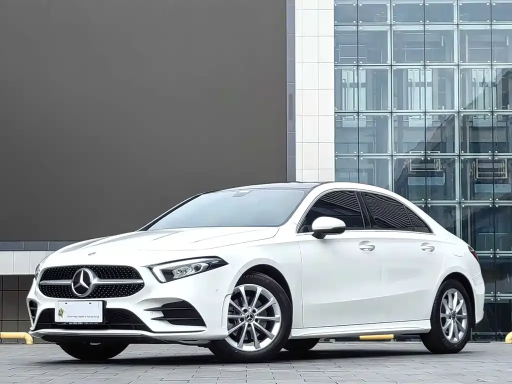 Mercedes-Benz A-Class — фото 1