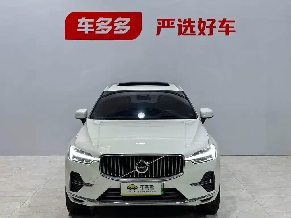 Volvo XC60 PHEV — фото 3
