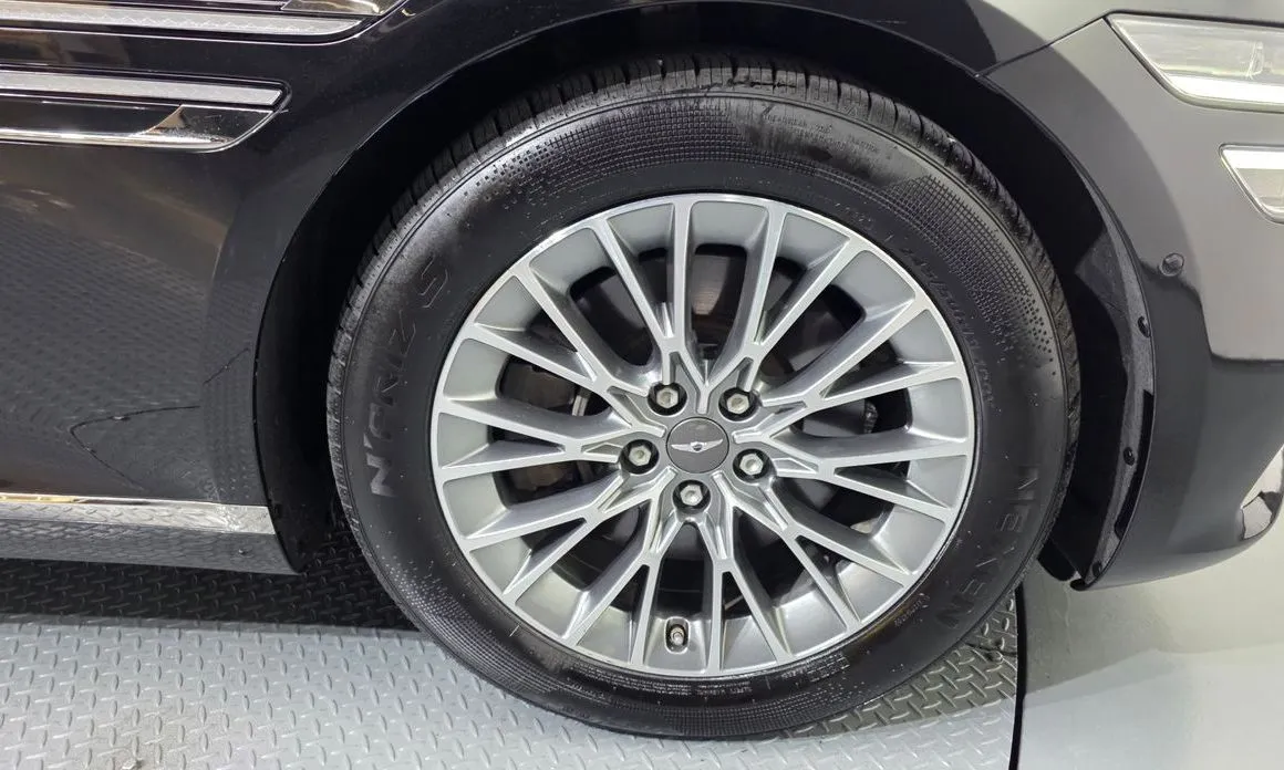Genesis G80 — фото 10