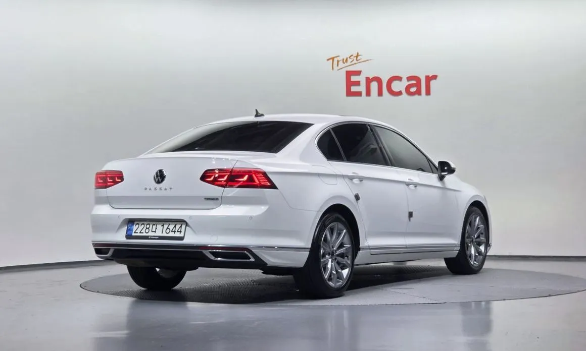 Volkswagen Passat 2021 из KR, фото 5