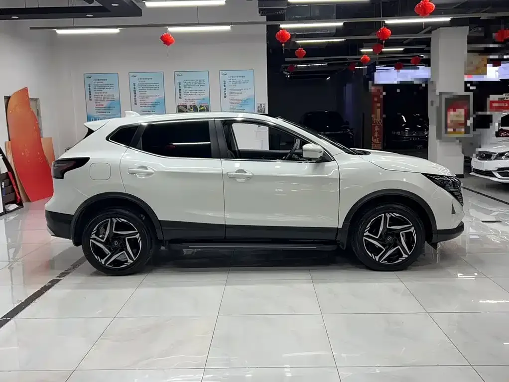 Nissan Qashqai — фото 9