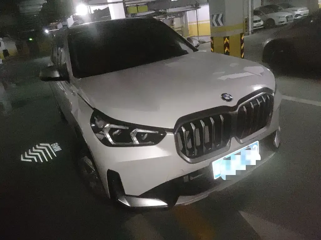 BMW X1 — фото 4