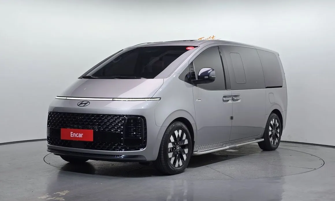 Hyundai Staria 2025 из KR, фото 1