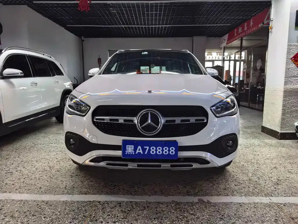 Mercedes-Benz GLA — фото 7