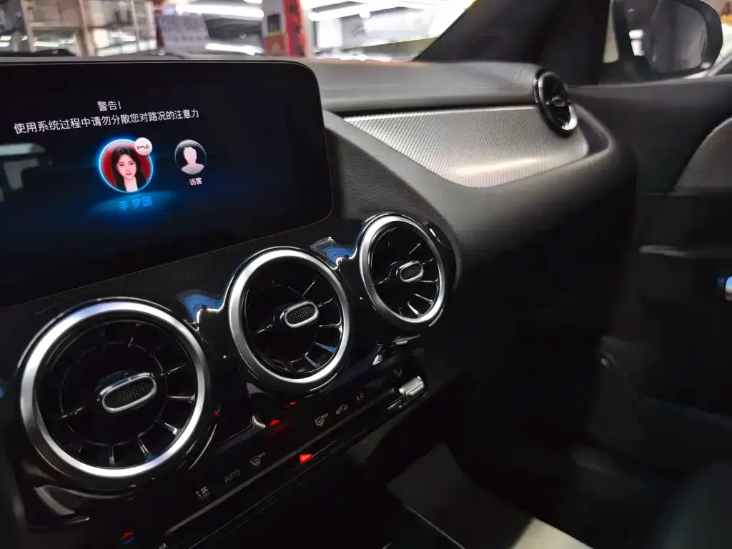 Mercedes-Benz GLA — фото 5
